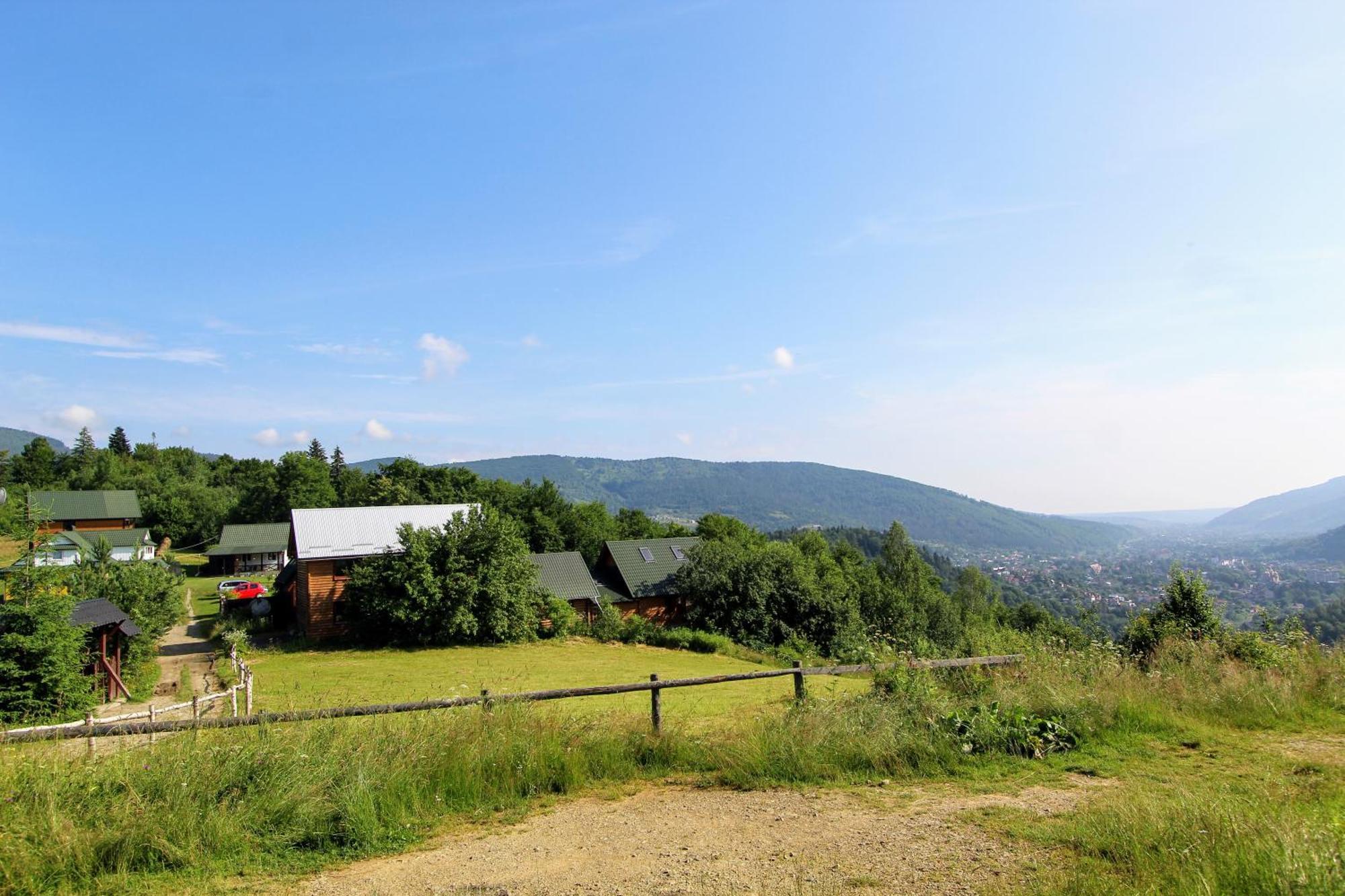 Котедж "Гірський Затишок" Yaremche Exterior foto